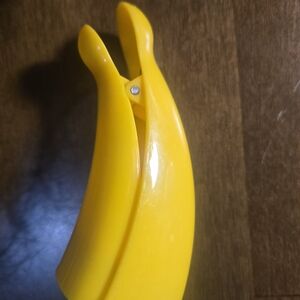 Evriholder Nana Saver Keep Bananas Fresh Longer. Great for kids